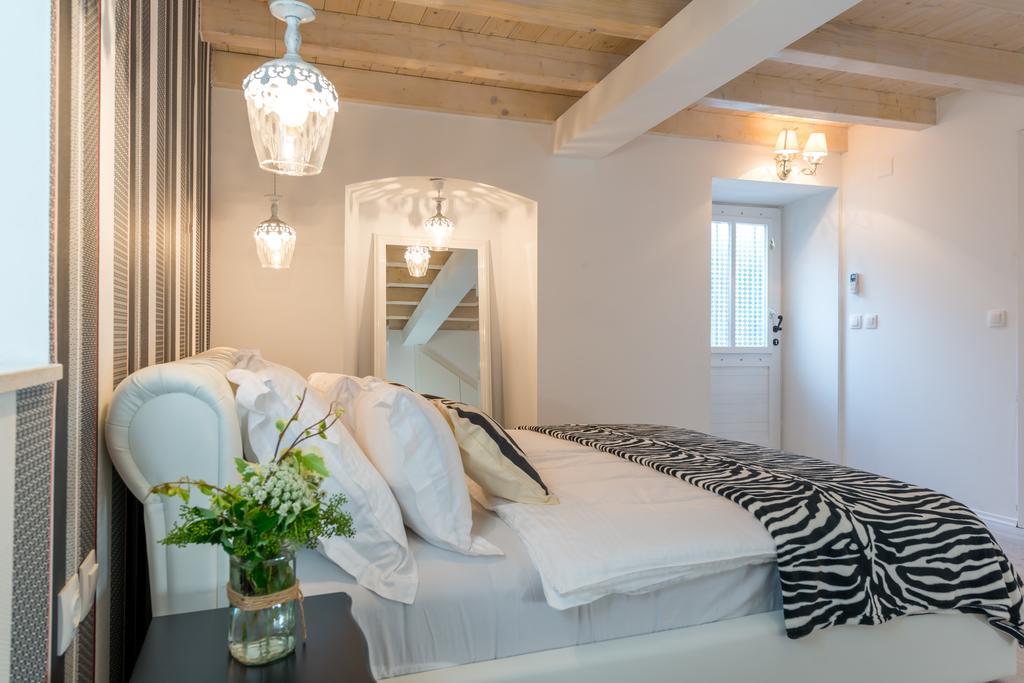 Apartments La Boheme Дубровник Стая снимка