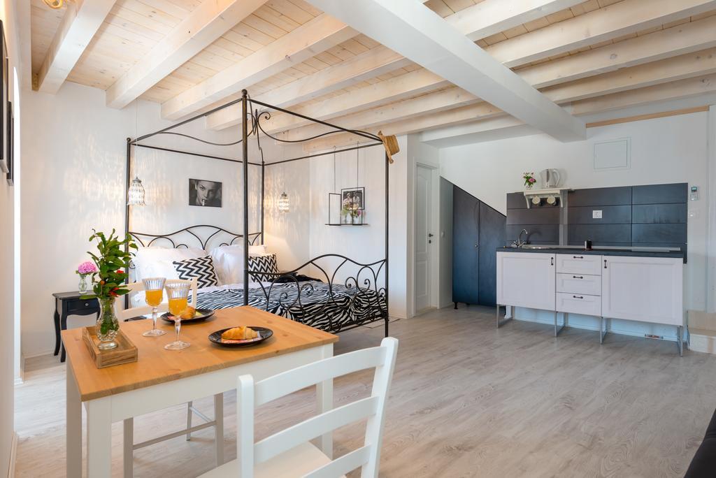 Apartments La Boheme Дубровник Стая снимка