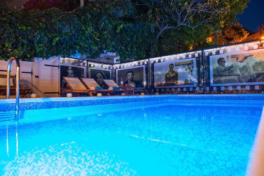 Apartments La Boheme Дубровник Екстериор снимка